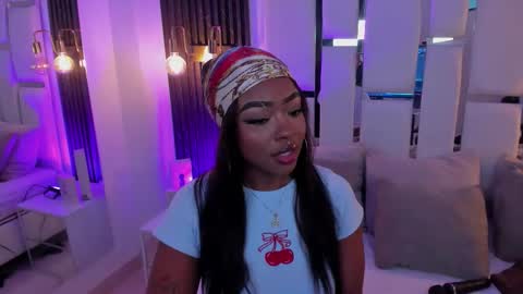 Snapshot of miia_schwarz chatting on 16, 10, 2025 Miia Schwarz online show from 16, 10, 2025