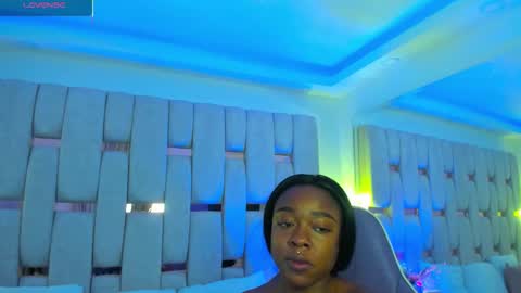 Snapshot of miia_schwarz chatting on 5, 2, 2026 Miia Schwarz online show from 5, 2, 2026