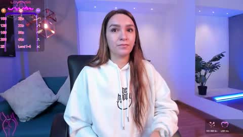 Miia 3 online show from 6, 11, 2025