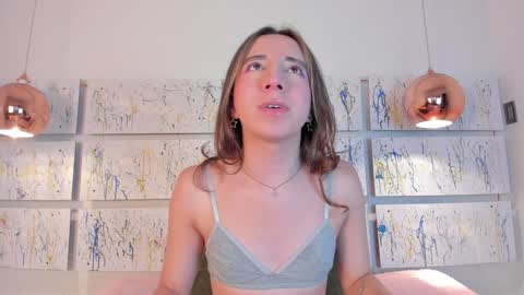 Snapshot of miiaa_doll chatting on 5, 2, 2025 MIIA online show from 5, 2, 2025