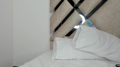 miiawinsters online show from 1, 12, 2024