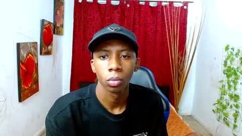 Snapshot of miilo18 chatting on 2, 7, 2026 milo online show from 2, 7, 2026
