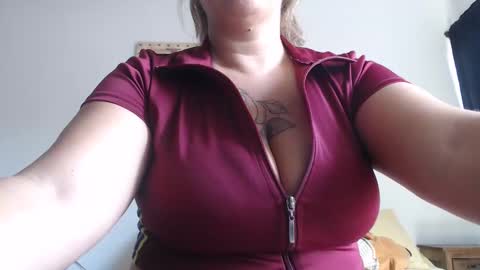 Miilu74 online show from 7, 1, 2025