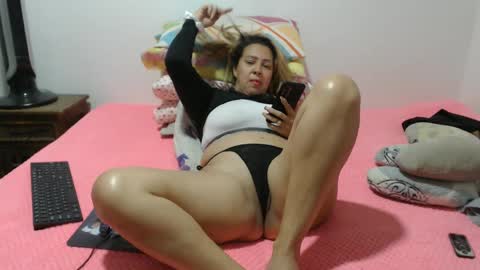 Miilu74 online show from 2, 10, 2025