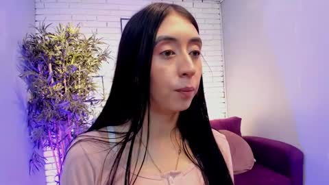 miilu  online show from 6, 3, 2025