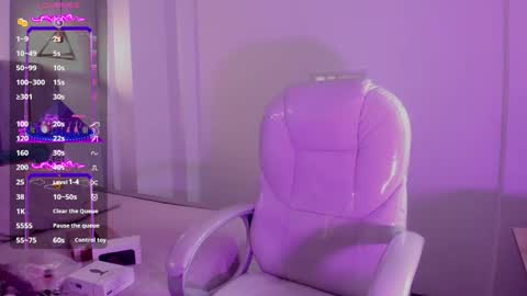 Snapshot of miiss_greyy chatting on 11, 1, 2025 miiss_greyy online show from 11, 1, 2025