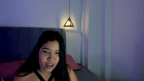 Snapshot of miiss_greyy chatting on 3, 3, 2025 miiss_greyy online show from 3, 3, 2025