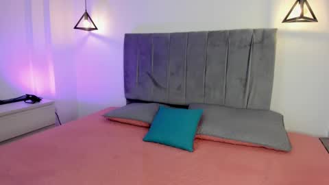 Snapshot of miiss_greyy chatting on 8, 3, 2025 miiss_greyy online show from 8, 3, 2025