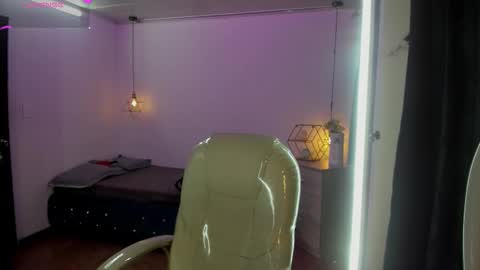 Snapshot of miiss_greyy chatting on 23, 9, 2025 miiss_greyy online show from 23, 9, 2025