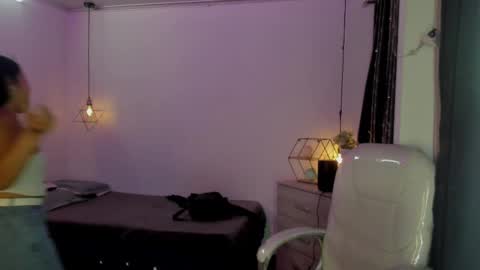 Snapshot of miiss_greyy chatting on 27, 9, 2025 miiss_greyy online show from 27, 9, 2025