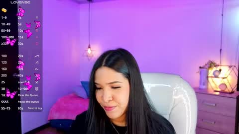 Snapshot of miiss_greyy chatting on 18, 10, 2025 miiss_greyy online show from 18, 10, 2025