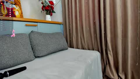 Snapshot of miissblonde chatting on 14, 10, 2025 miissblonde online show from 14, 10, 2025