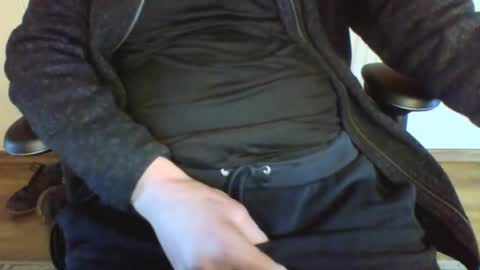 mik online show from 24, 2, 2025