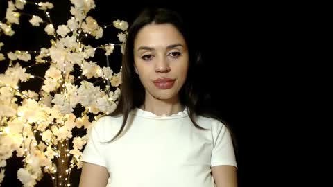 Snapshot of mika_gold7 chatting on 9, 12, 2024 Mika online show from 9, 12, 2024