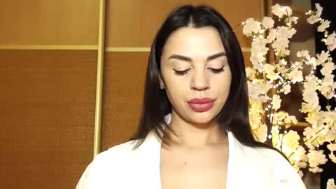 Snapshot of mika_gold7 chatting on 14, 1, 2025 Mika online show from 14, 1, 2025