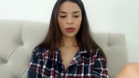 Snapshot of mika_gold7 chatting on 4, 10, 2025 Mika online show from 4, 10, 2025