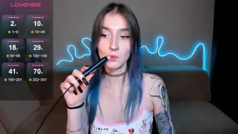 Mika online show from 4, 10, 2025