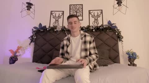 mikael online show from 11, 1, 2025