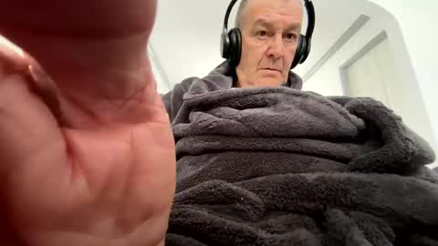 mike26051 online show from 26, 2, 2025