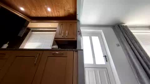 mike26051 online show from 10, 9, 2025