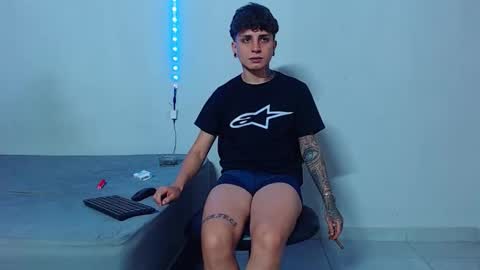 Snapshot of mike777jr chatting on 18, 10, 2025 Mike IMDEPENDIENT MODEL online show from 18, 10, 2025