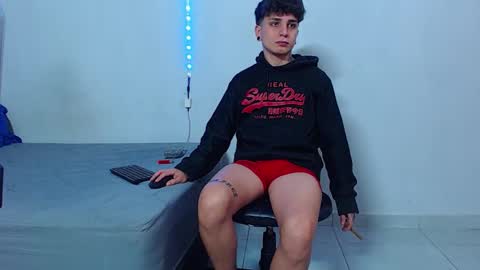 Snapshot of mike777jr chatting on 21, 10, 2025 Mike IMDEPENDIENT MODEL online show from 21, 10, 2025