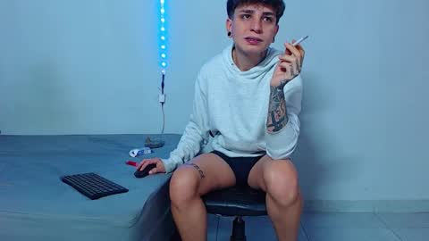 Snapshot of mike777jr chatting on 24, 10, 2025 Mike IMDEPENDIENT MODEL online show from 24, 10, 2025