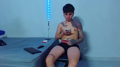 Snapshot of mike777jr chatting on 26, 10, 2025 Mike IMDEPENDIENT MODEL online show from 26, 10, 2025