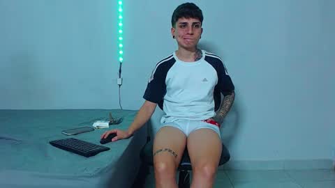 Snapshot of mike777jr chatting on 3, 12, 2025 Mike IMDEPENDIENT MODEL online show from 3, 12, 2025