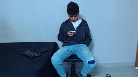 Snapshot of mike777jr chatting on 25, 2, 2026 Mike IMDEPENDIENT MODEL online show from 25, 2, 2026