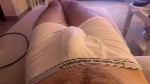 Snapshot of mike860947 chatting on 14, 12, 2025 mike860947 online show from 14, 12, 2025