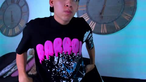 Snapshot of mike_0233 chatting on 7, 12, 2024 Mike 0233 online show from 7, 12, 2024