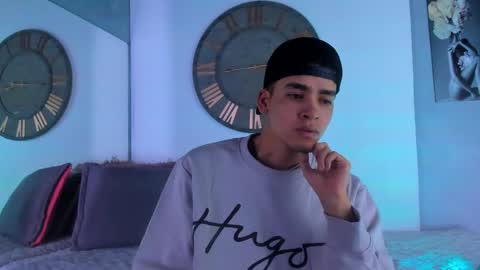 Snapshot of mike_0233 chatting on 29, 12, 2024 Mike 0233 online show from 29, 12, 2024