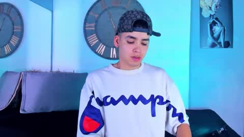 Snapshot of mike_0233 chatting on 3, 1, 2025 Mike 0233 online show from 3, 1, 2025