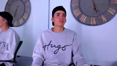 Snapshot of mike_0233 chatting on 10, 1, 2025 Mike 0233 online show from 10, 1, 2025