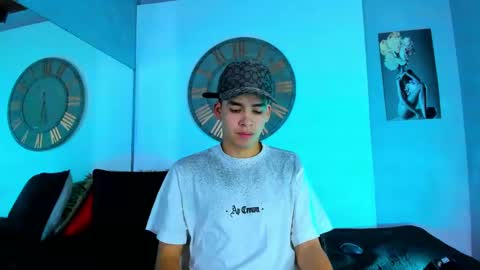 Snapshot of mike_0233 chatting on 22, 1, 2025 Mike 0233 online show from 22, 1, 2025