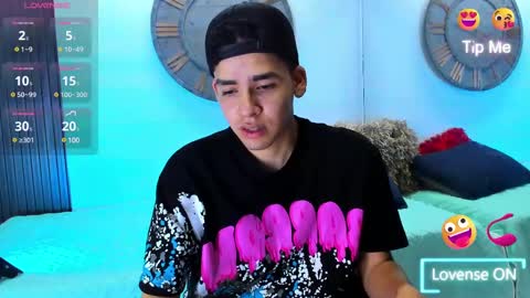 Snapshot of mike_0233 chatting on 1, 3, 2025 Mike 0233 online show from 1, 3, 2025