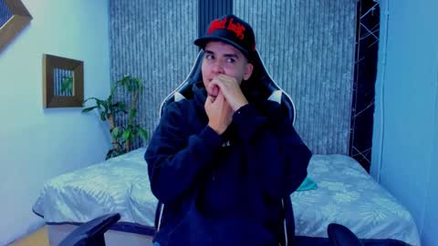 Mike 0233 online show from 16, 11, 2025