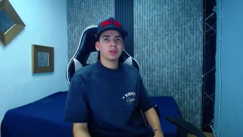 Mike 0233 online show from 28, 11, 2025