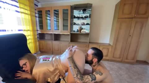 Mike and anna online show from 21, 9, 2025