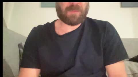 Snapshot of mike_berlin1 chatting on 25, 10, 2025 MIke online show from 25, 10, 2025