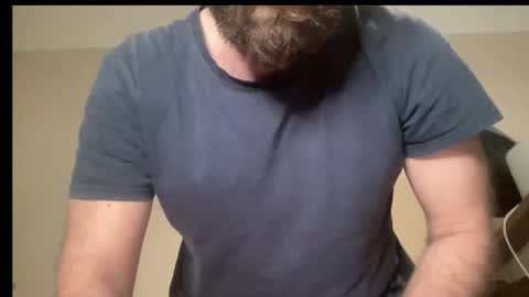 Snapshot of mike_berlin1 chatting on 25, 11, 2025 MIke online show from 25, 11, 2025