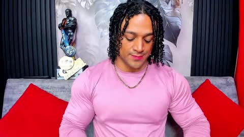 Snapshot of mike_estevess chatting on 25, 9, 2025 online show from 25, 9, 2025