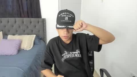 Snapshot of mike_master9 chatting on 6, 10, 2025 mike_master9 online show from 6, 10, 2025