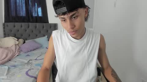 Snapshot of mike_master9 chatting on 15, 10, 2025 mike_master9 online show from 15, 10, 2025