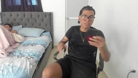 Snapshot of mike_master9 chatting on 18, 10, 2025 mike_master9 online show from 18, 10, 2025
