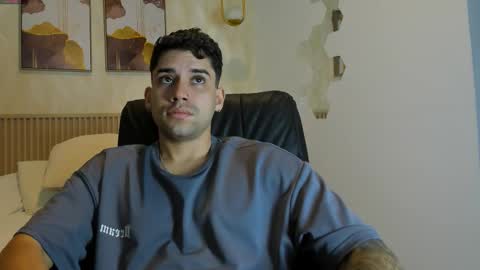 Snapshot of mike_montoya chatting on 28, 10, 2025 Mike Montoya online show from 28, 10, 2025