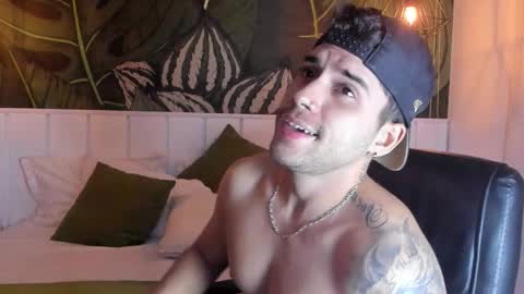 Snapshot of mike_montoya chatting on 14, 11, 2025 Mike Montoya online show from 14, 11, 2025