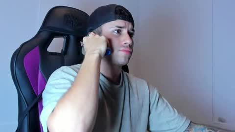 Snapshot of mike_montoya chatting on 5, 12, 2025 Mike Montoya online show from 5, 12, 2025