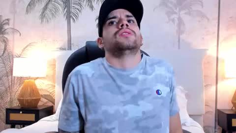 Snapshot of mike_montoya chatting on 14, 12, 2025 Mike Montoya online show from 14, 12, 2025